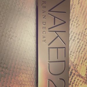 Naked 2 Urban Decay ✨